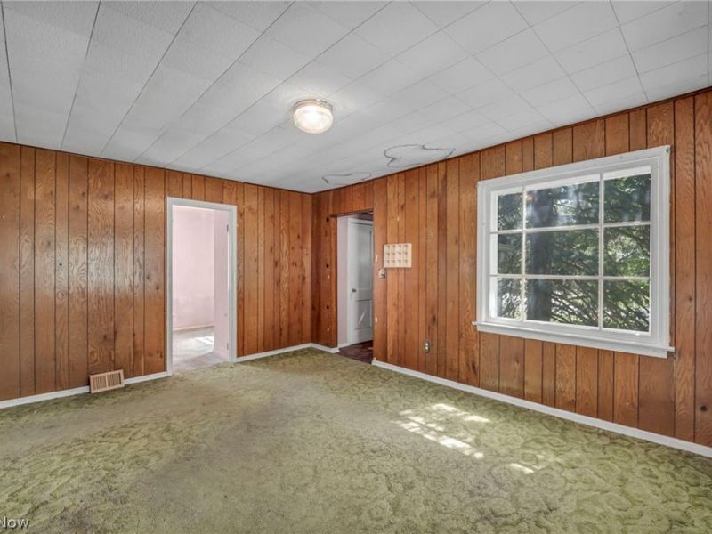 718 E 343rd Street, Eastlake, OH 44095 Photo 8