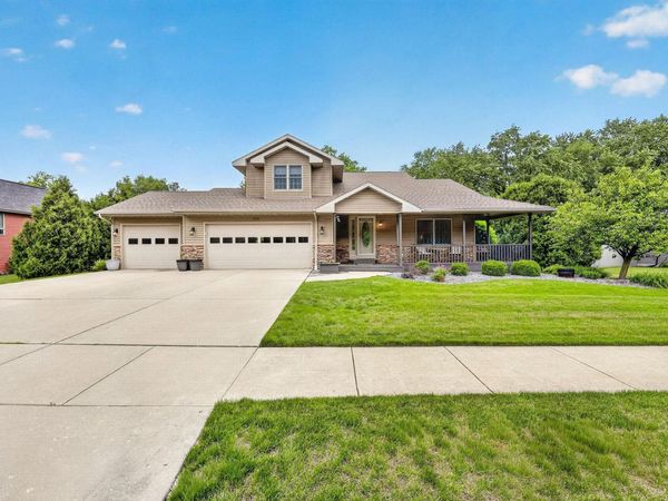 3212 Rockport Park Drive, Janesville, WI 53548