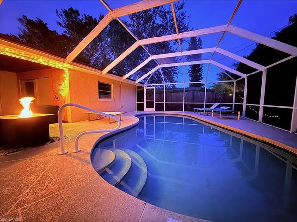 690 95th AVE N, NAPLES, FL 34108
