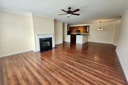 1375 Hopton Circle photo 4