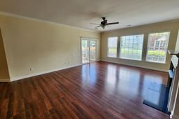 1375 Hopton Circle photo 4