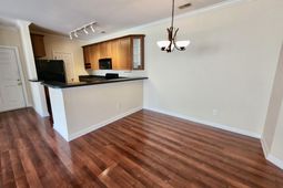 1375 Hopton Circle photo 4