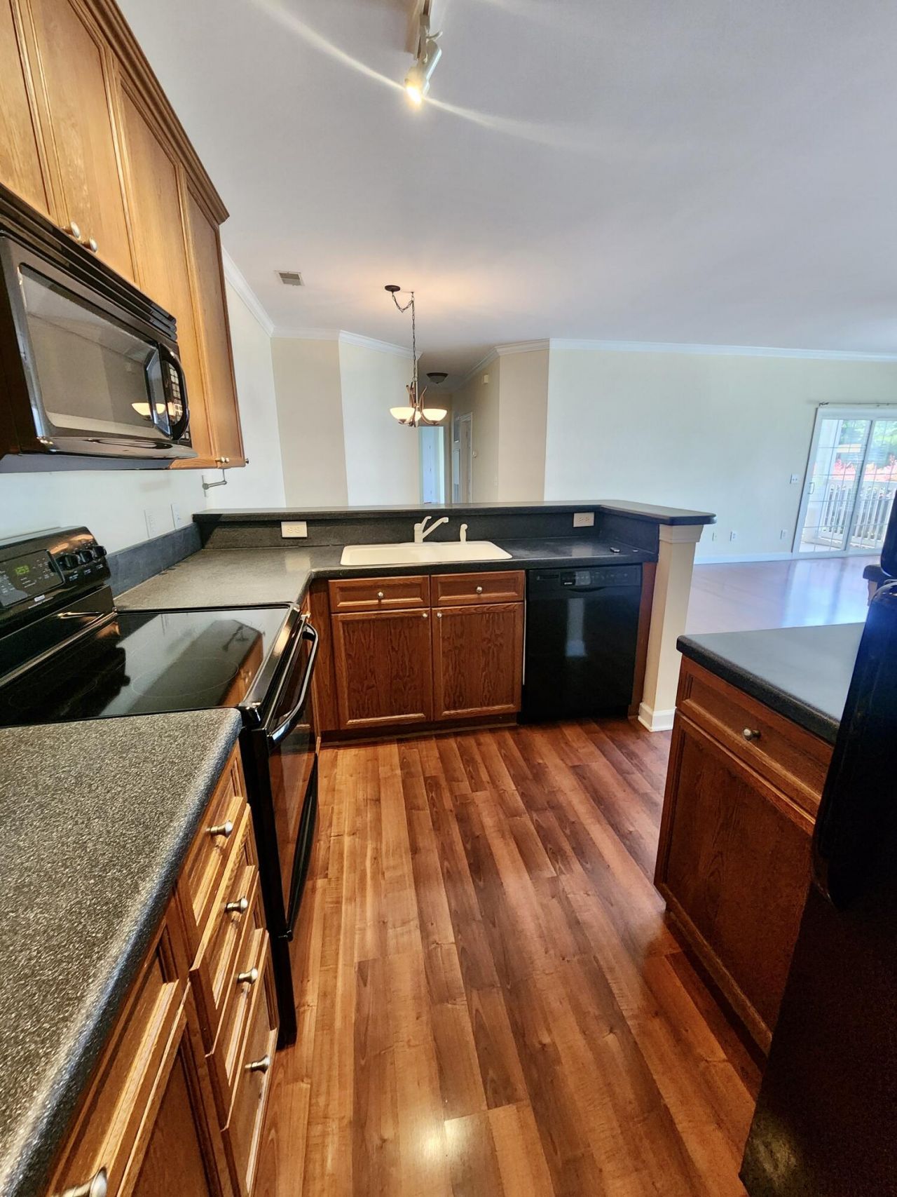 1375 Hopton Circle Photo 7