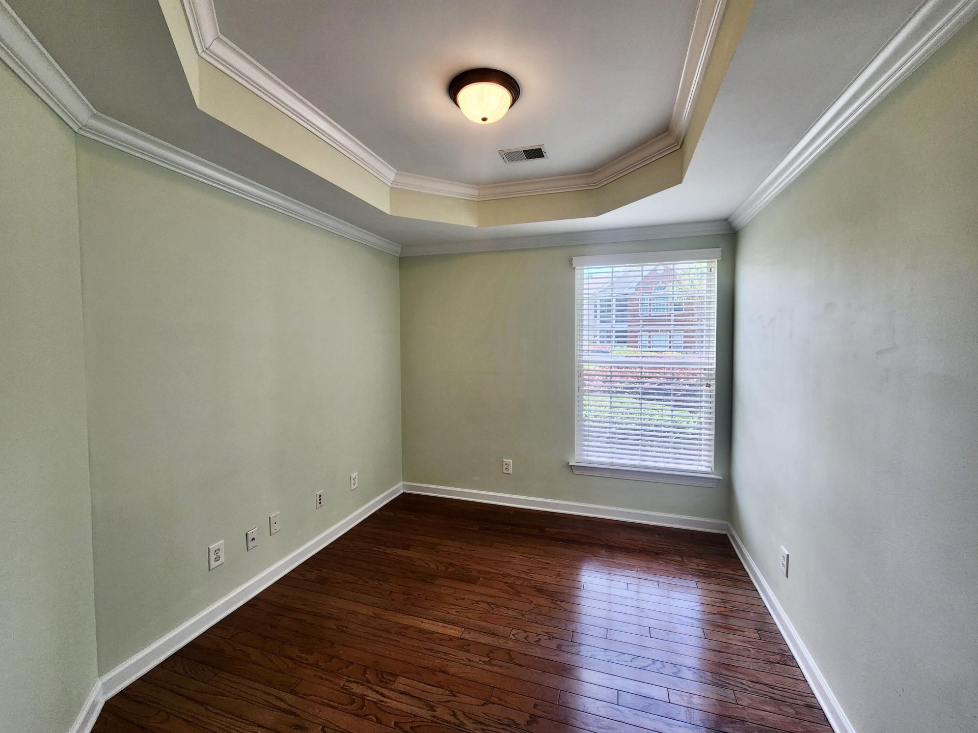 1375 Hopton Circle Photo 9