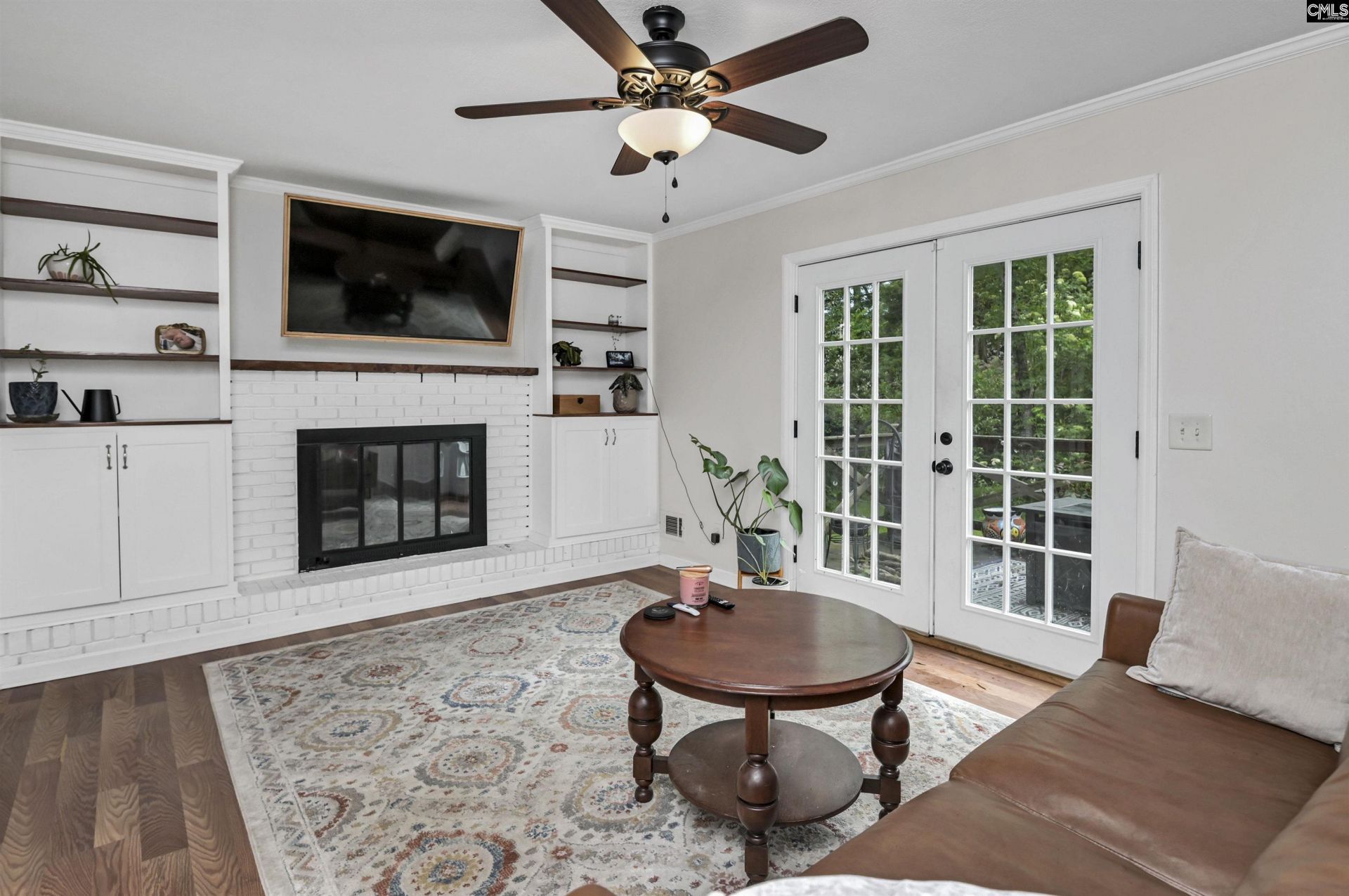 1109 Gardendale Drive Photo 4