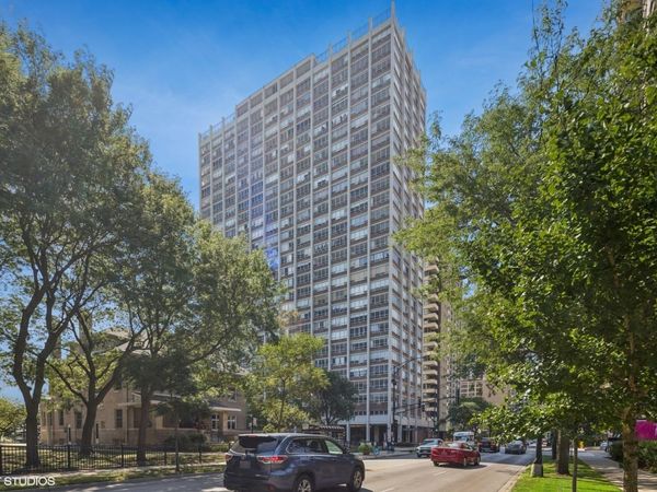 6171 N Sheridan Road , Unit 2404, Chicago, IL 60660