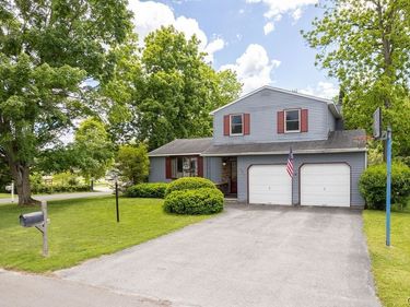 5471 Tourmaline Drive , Clay, NY 13041