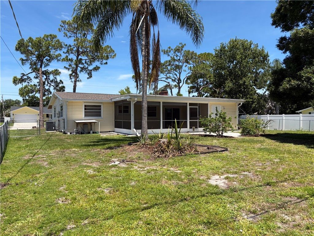 619 Barber Street, Sebastian, FL 32958 Photo