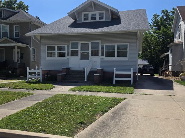 540 LOMBARD Street, Galesburg, IL 61401