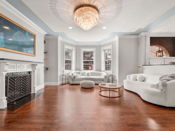 61 Saint Botolph St, Unit 61, Boston, MA 02116