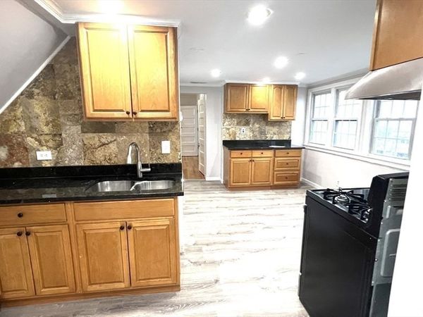 131 Josephine Ave, Unit 3, Somerville, MA 02144