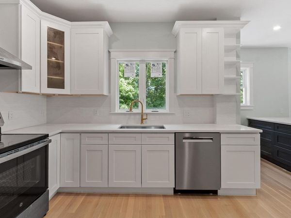 61 Warren St, Unit 2, Medford, MA 02155