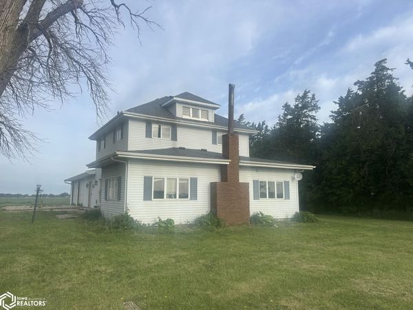 2821 Hwy 17, Eagle Grove, IA 50533
