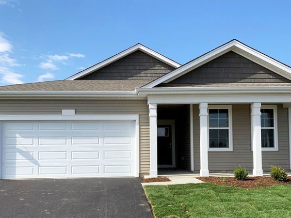2572 Skye Drive , Pingree Grove, IL 60140