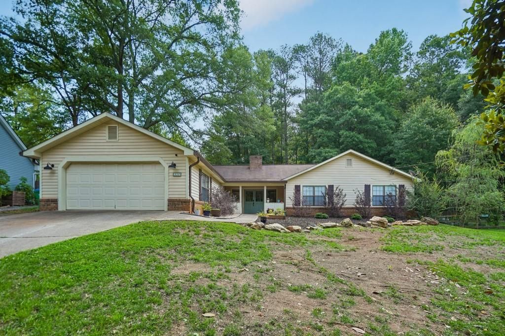 1372 Crooked Tree Court Sw, Lilburn, GA 30047 Main Photo