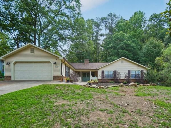 1372 Crooked Tree Court SW, Lilburn, GA 30047