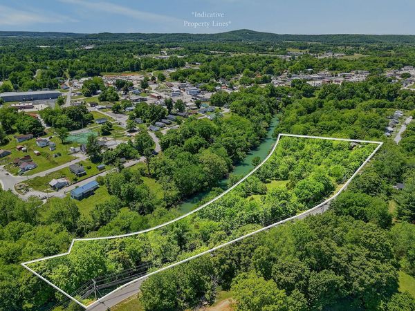 301 Everett St W, Sparta, TN 38583