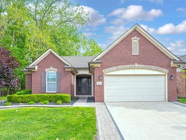 30278 Bradmore Road , Warren, MI 48092