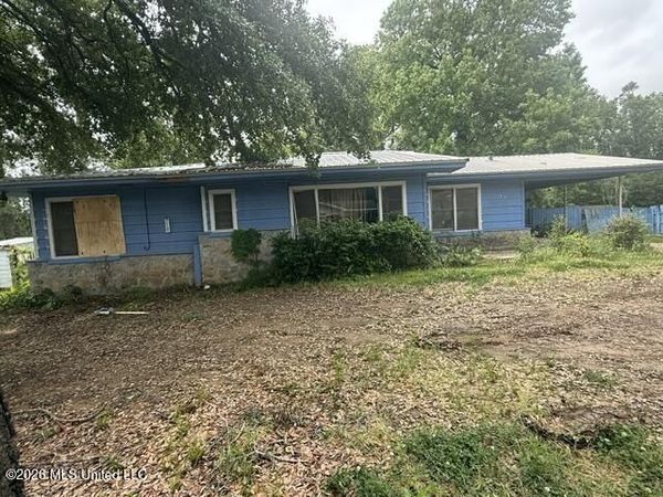 103 Rodrich , Grenada, MS 38901