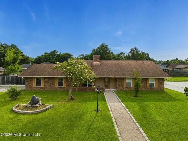 11513 Carondelet Street, Gulfport, MS 39503