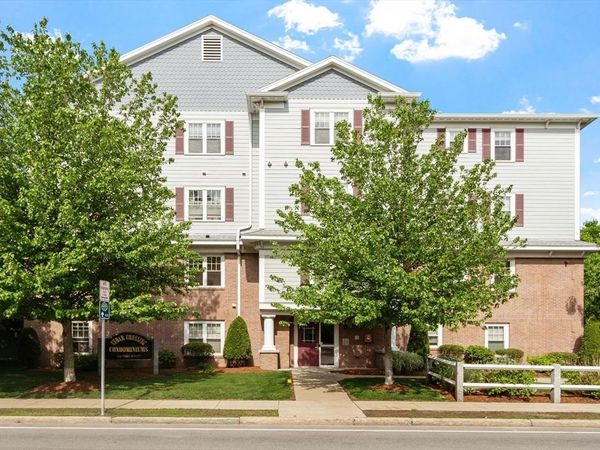 185 Essex St, Unit 1A, Melrose, MA 02176