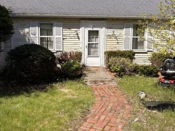 1 Prides Park Ave, Beverly, MA 01915