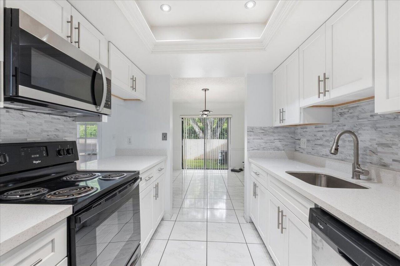 9985 W Atlantic Boulevard, Unit 9985, Coral Springs, FL 33071 Photo