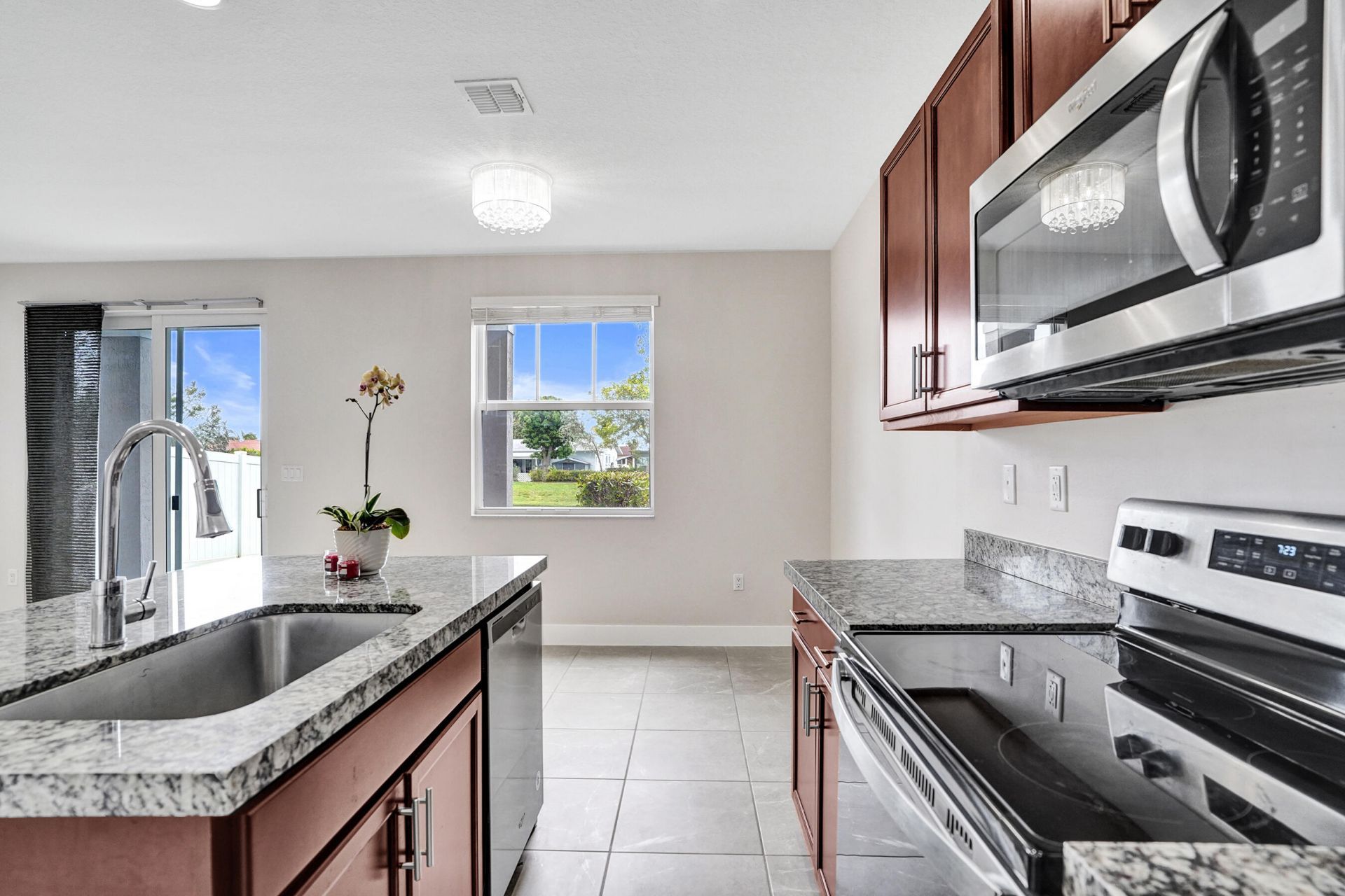 4926 NW 48th Terrace, Unit 4926, Tamarac, FL 33319 Photo