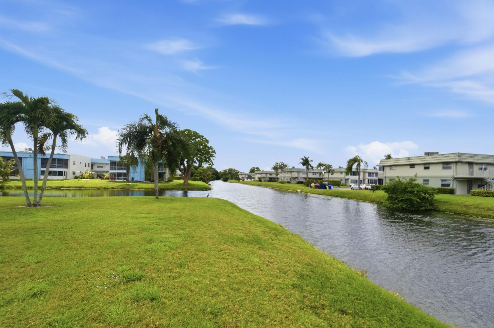 376 Saxony H, Delray Beach, FL 33446 Photo