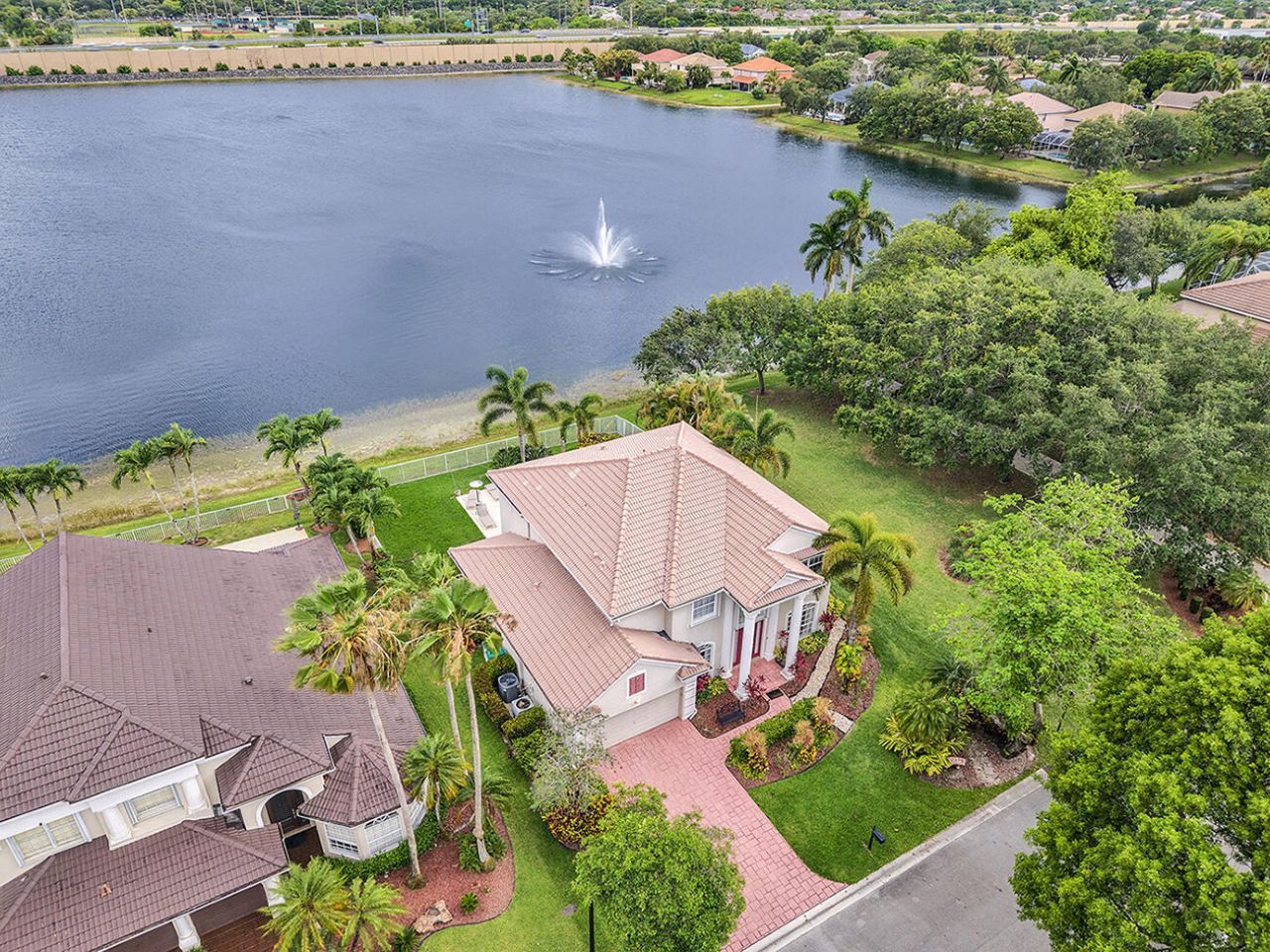 10290 NW 60th Place, Parkland, FL 33076 Photo