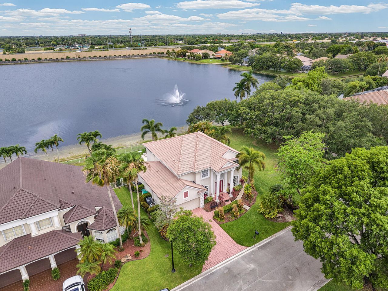 10290 NW 60th Place, Parkland, FL 33076 Photo