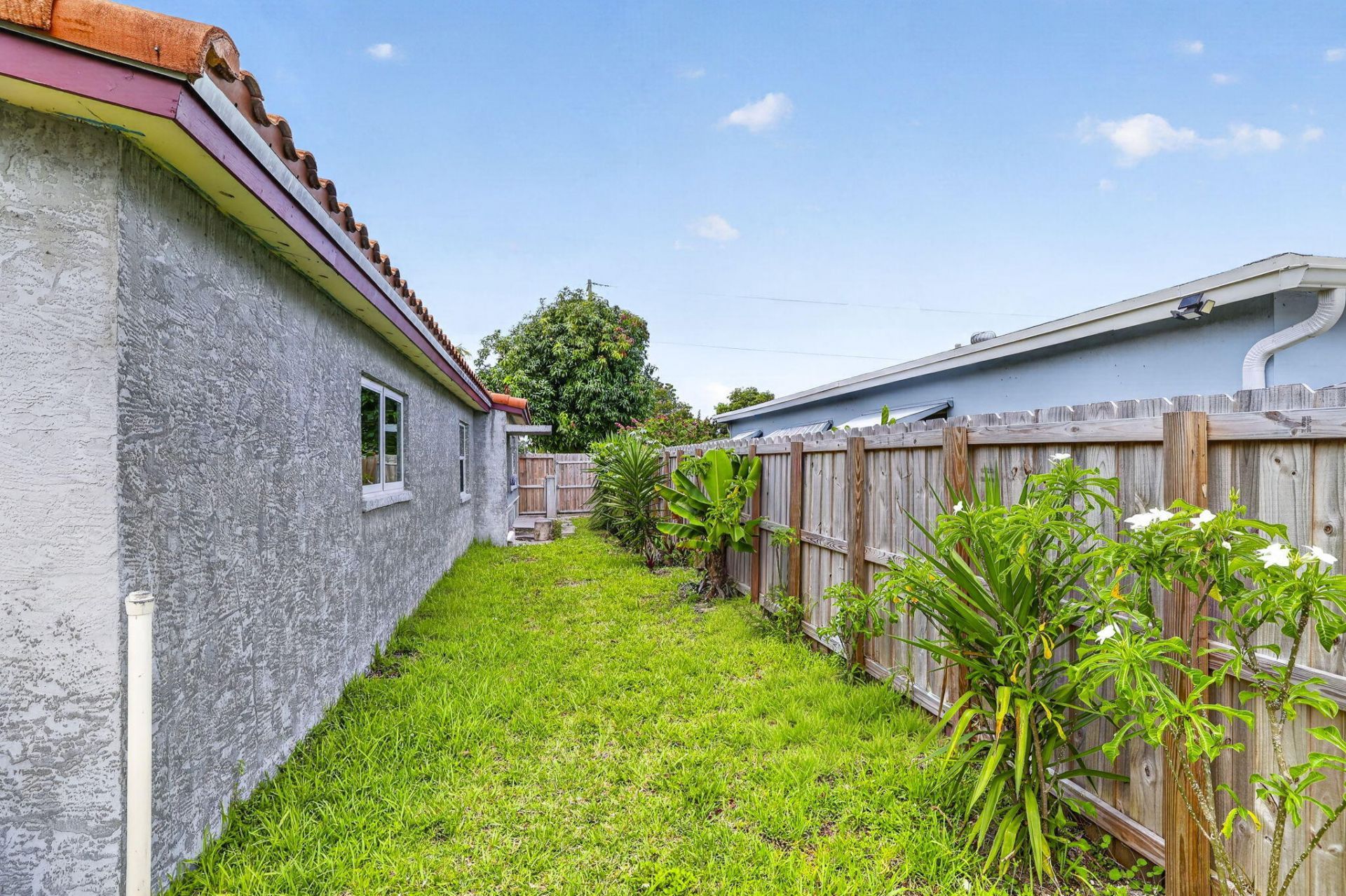 4399 NW 43rd Court, Lauderdale Lakes, FL 33319 Photo