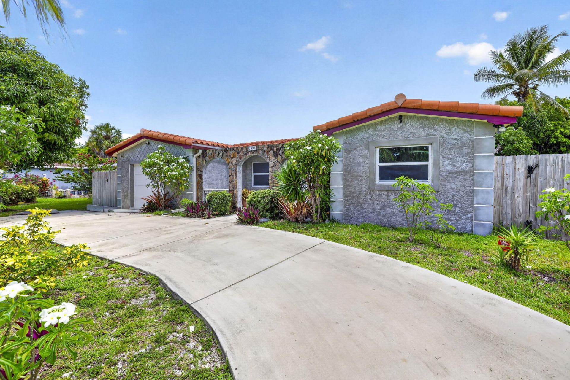 4399 NW 43rd Court, Lauderdale Lakes, FL 33319 Photo