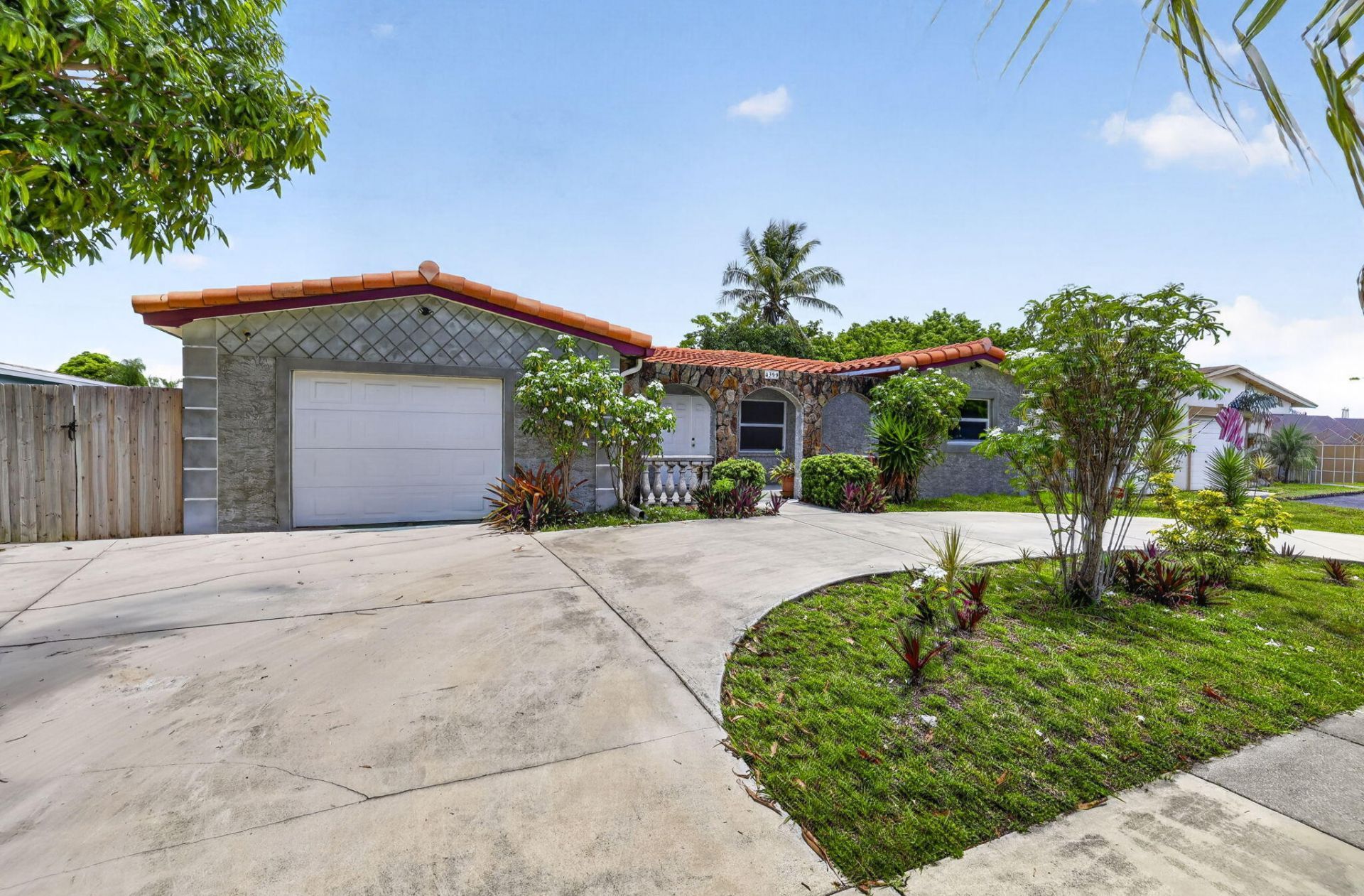 4399 NW 43rd Court, Lauderdale Lakes, FL 33319 Photo