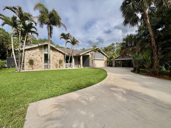16789 N 98th Way Way N, Jupiter Farms, FL 33478