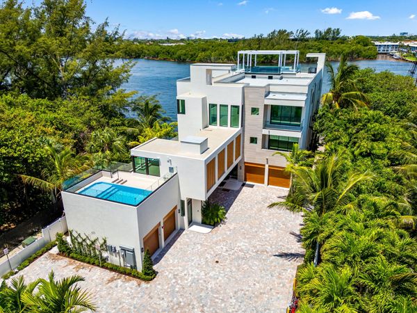 900 Lago Mar Lane, Unit Penthouse, Boca Raton, FL 33431