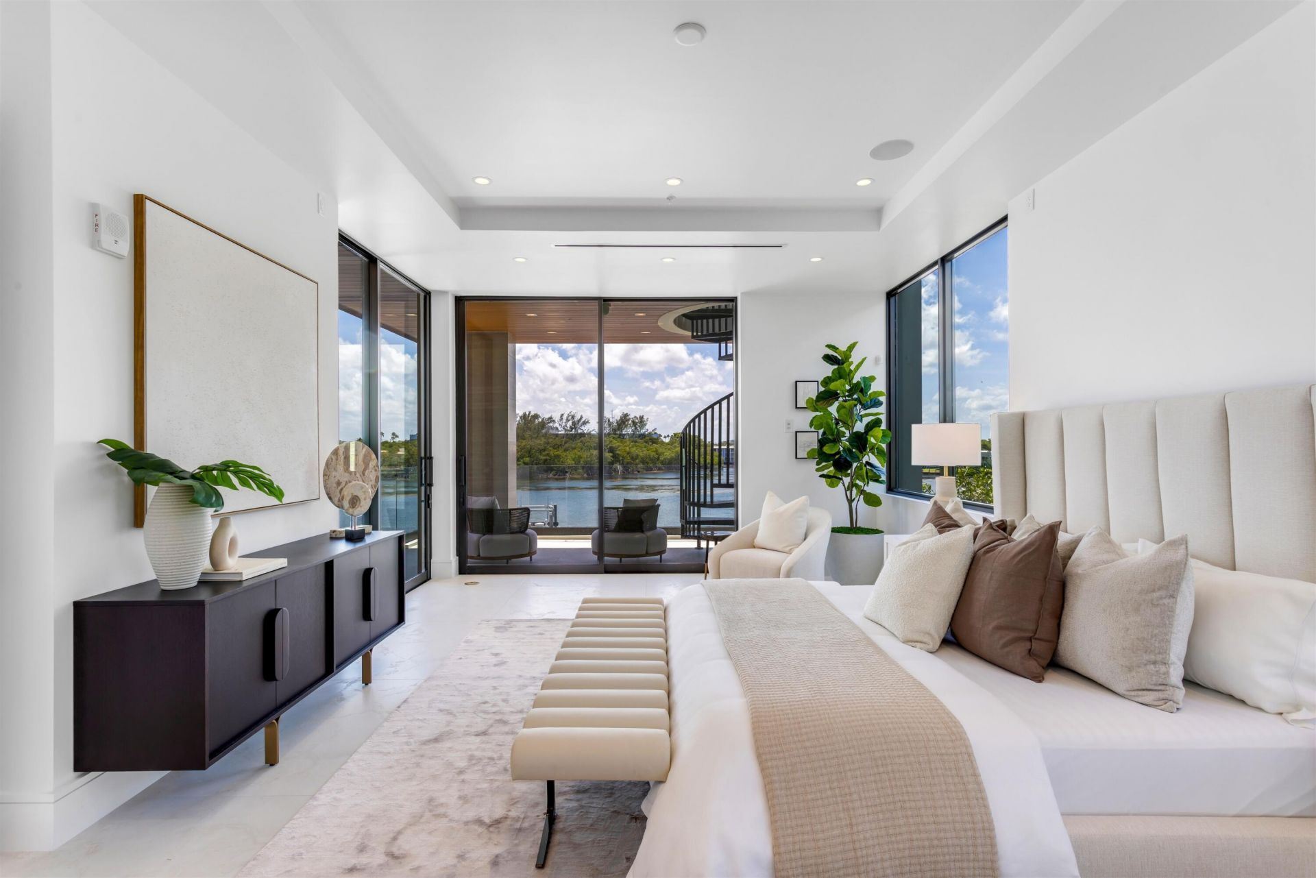 900 Lago Mar Lane, Unit Penthouse, Boca Raton, FL 33431 Photo