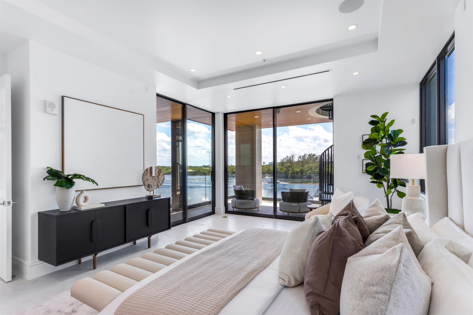 900 Lago Mar Lane, Unit Penthouse, Boca Raton, FL 33431 Photo