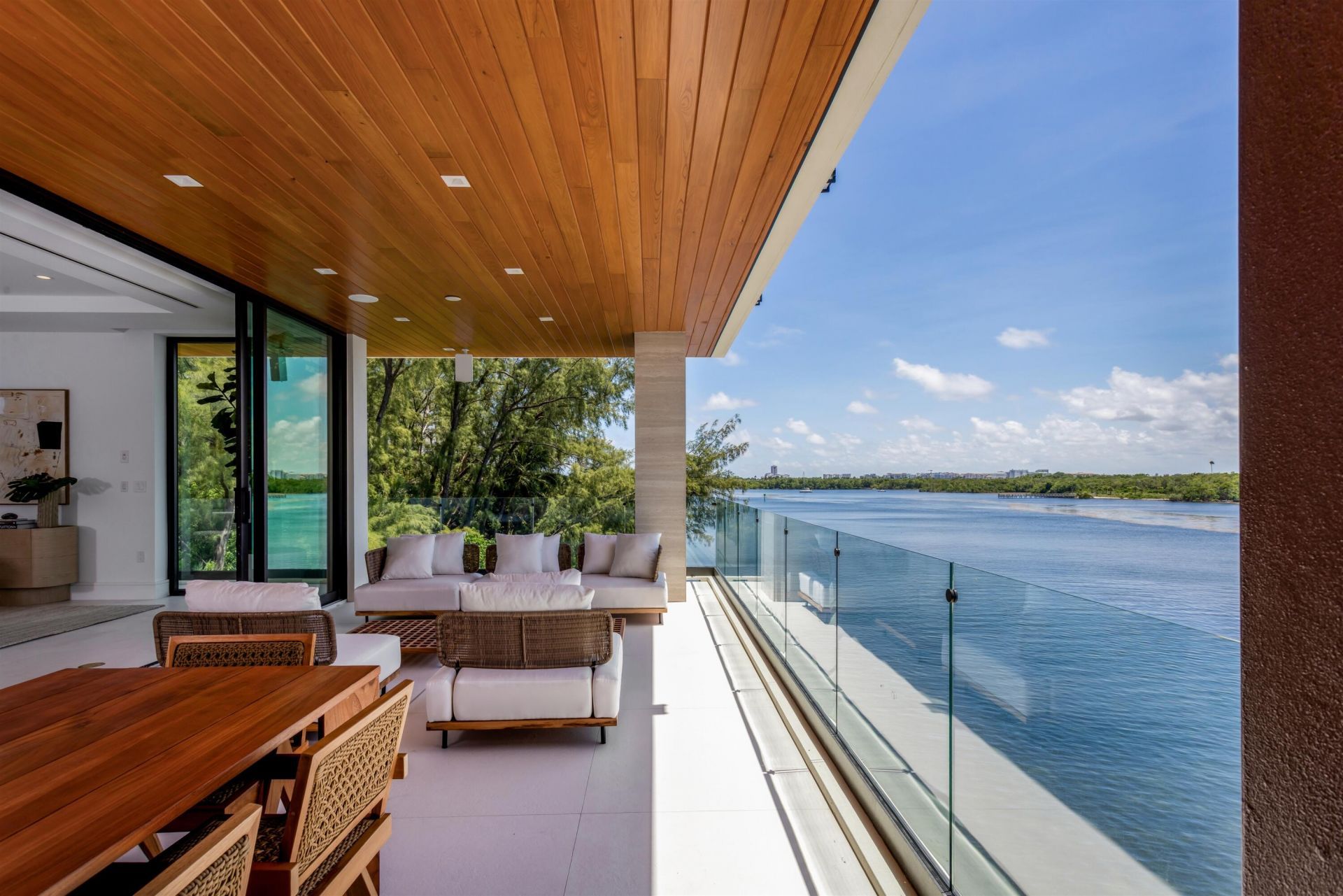 900 Lago Mar Lane, Unit Penthouse, Boca Raton, FL 33431 Photo