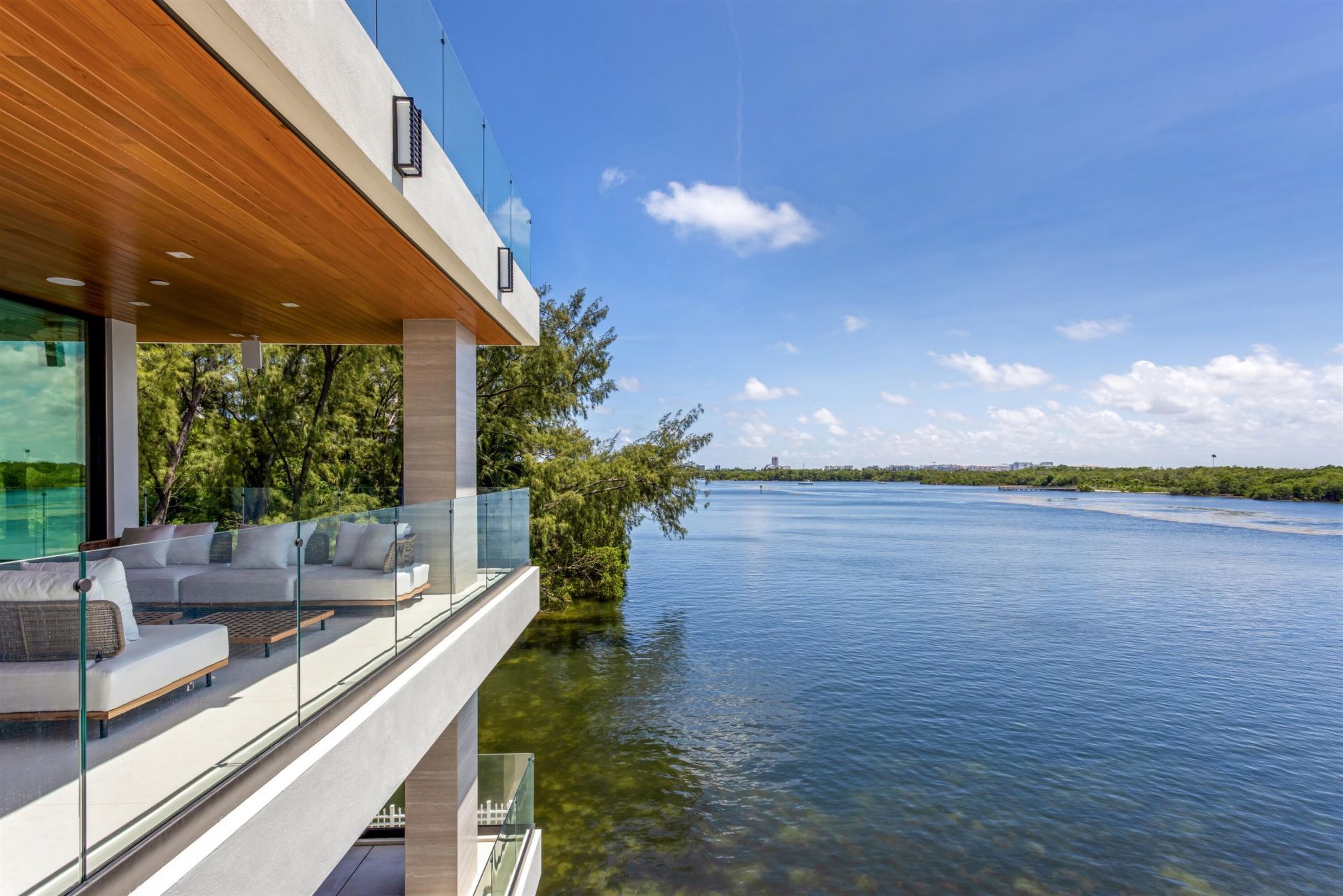 900 Lago Mar Lane, Unit Penthouse, Boca Raton, FL 33431 Photo