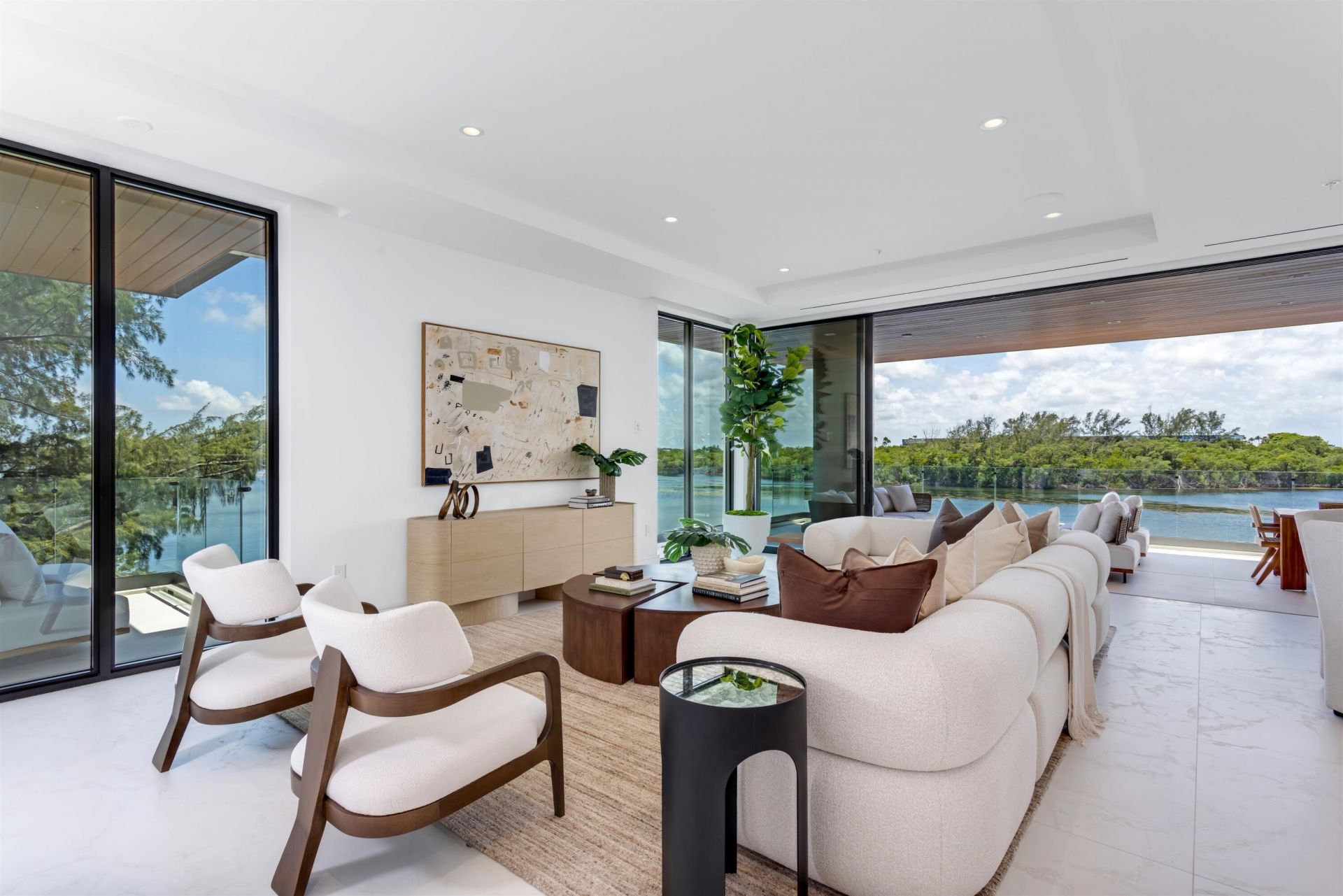 900 Lago Mar Lane, Unit Penthouse, Boca Raton, FL 33431 Photo