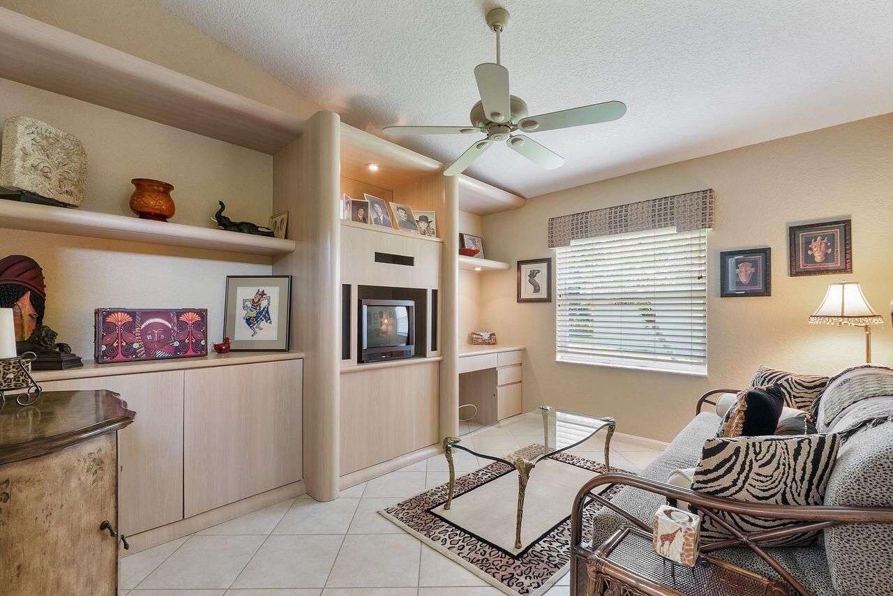 6643 Sherbrook Drive, Boynton Beach, FL 33437 Photo
