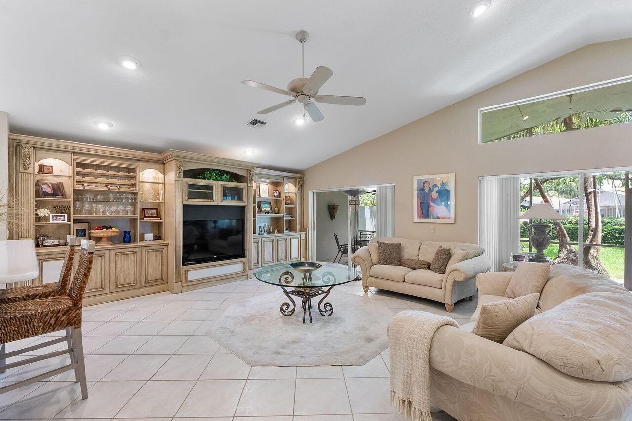 6643 Sherbrook Drive, Boynton Beach, FL 33437 Photo