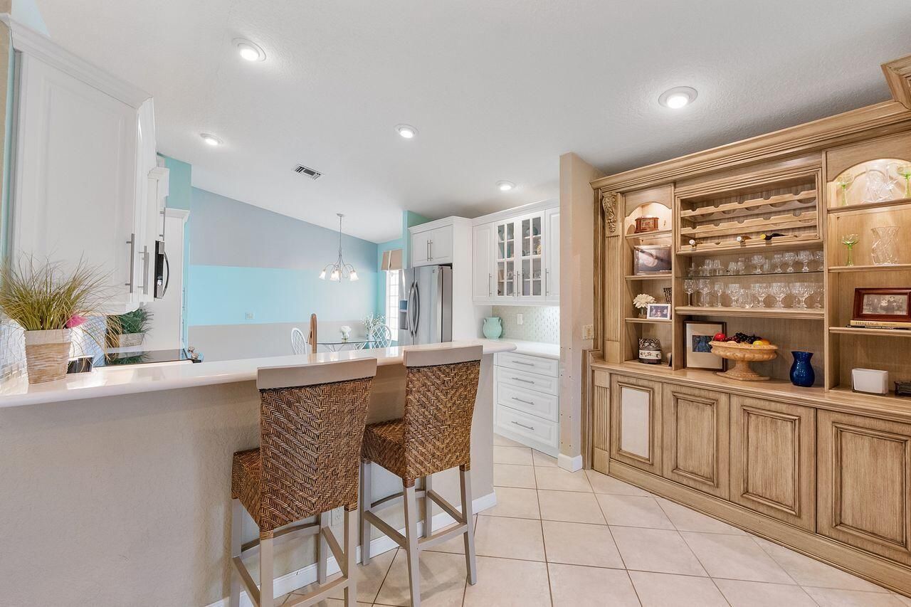 6643 Sherbrook Drive, Boynton Beach, FL 33437 Photo