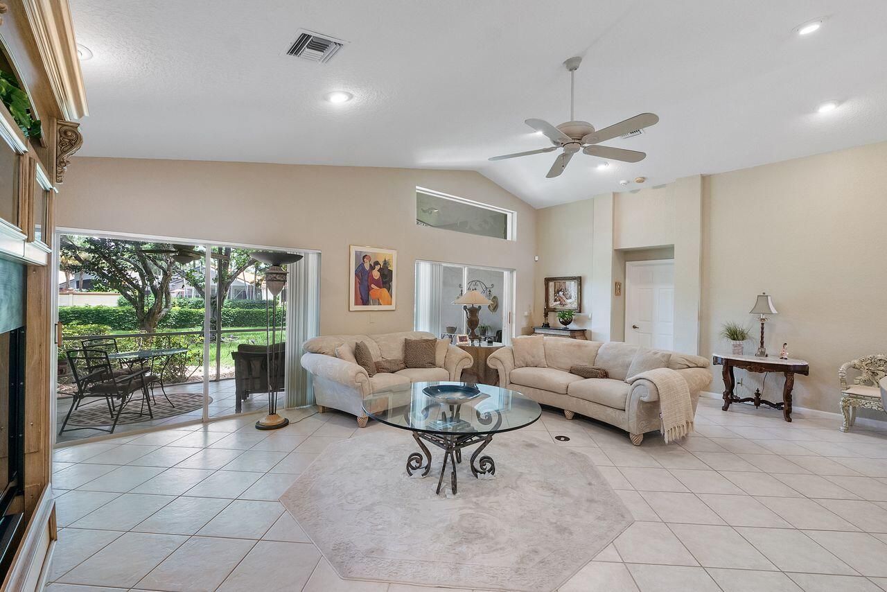 6643 Sherbrook Drive, Boynton Beach, FL 33437 Photo