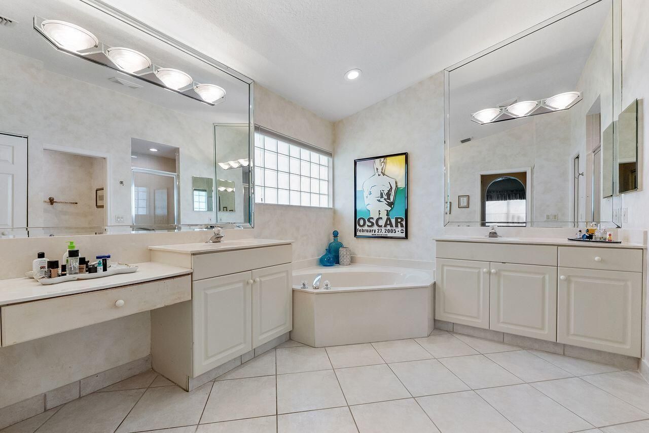 6643 Sherbrook Drive, Boynton Beach, FL 33437 Photo