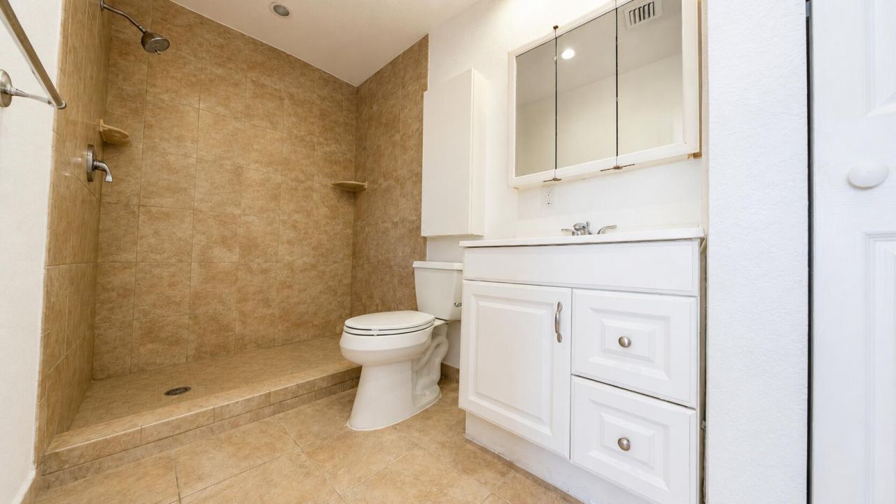 420 SE 4th Court, Pompano Beach, FL 33060 Photo