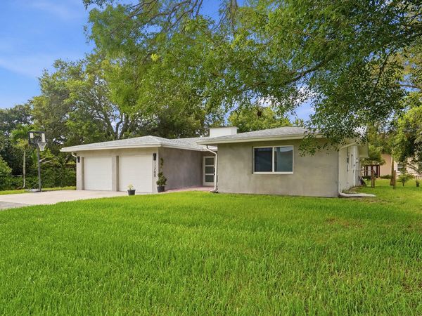 11700 NW 27th Street, Plantation, FL 33323