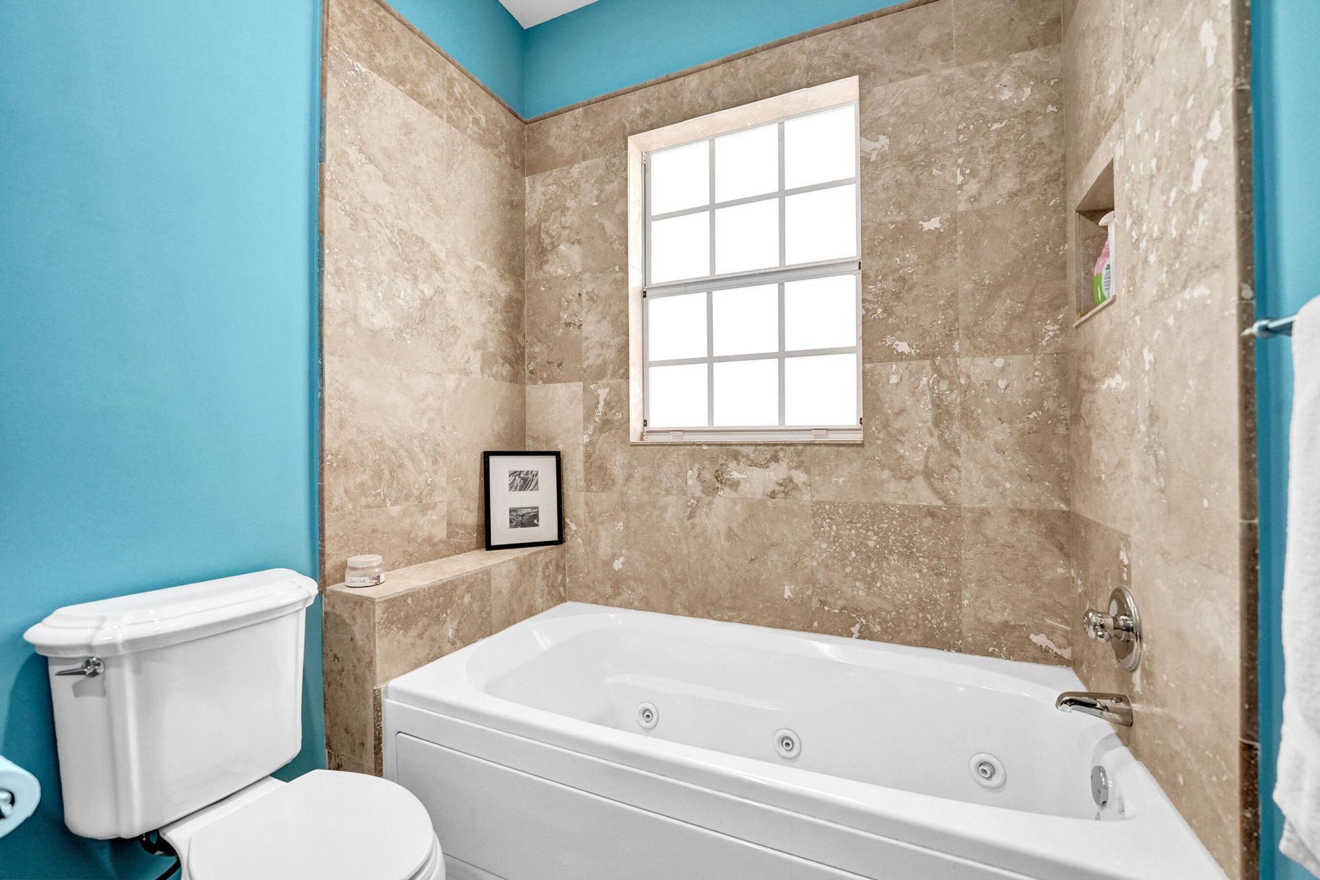1400 NE 24th Street, Unit 1400, Wilton Manors, FL 33305 Photo
