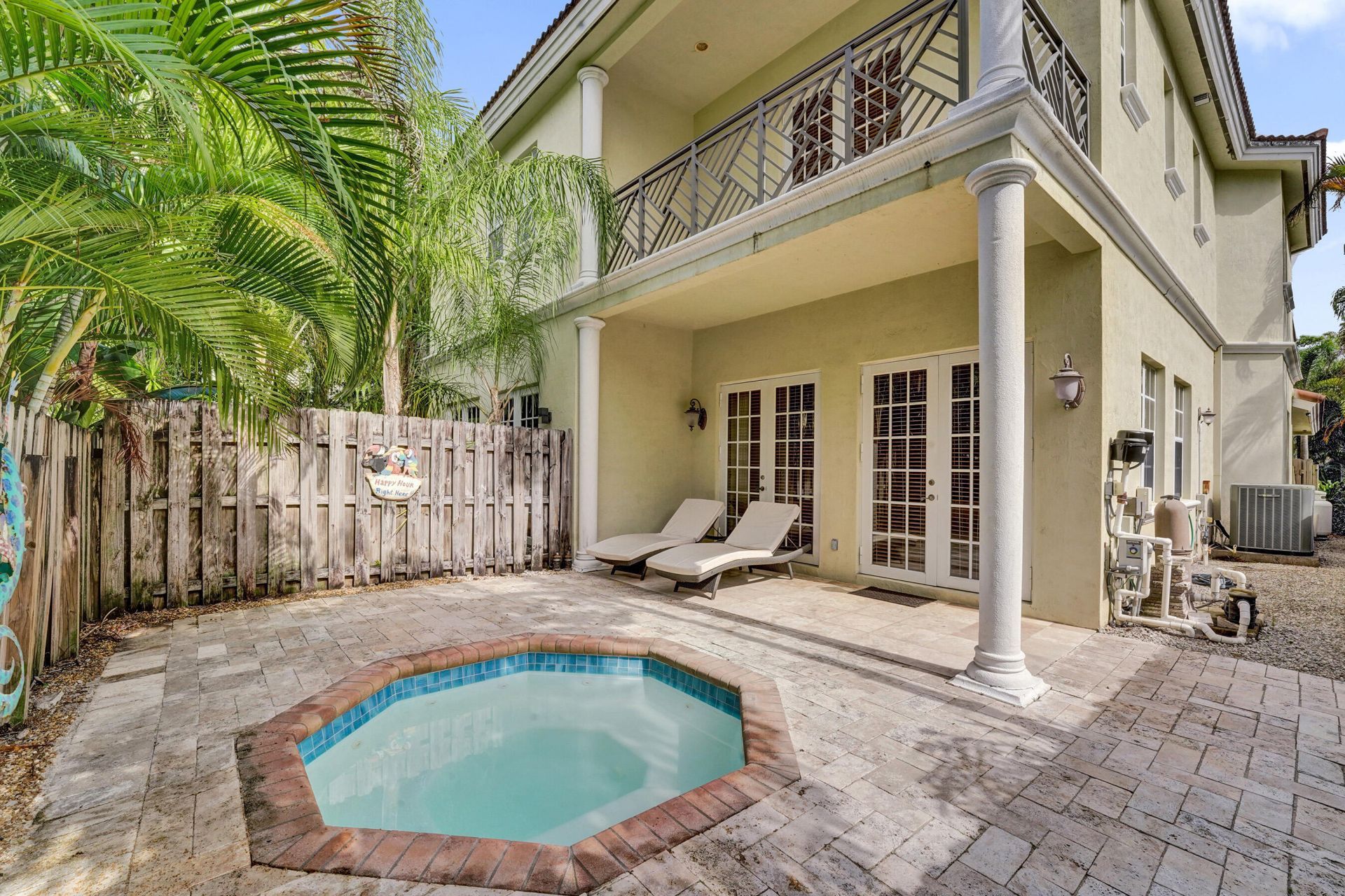 1400 NE 24th Street, Unit 1400, Wilton Manors, FL 33305 Photo